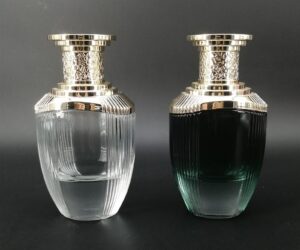 Glass Perfume Bottles with Translucent Lacquered